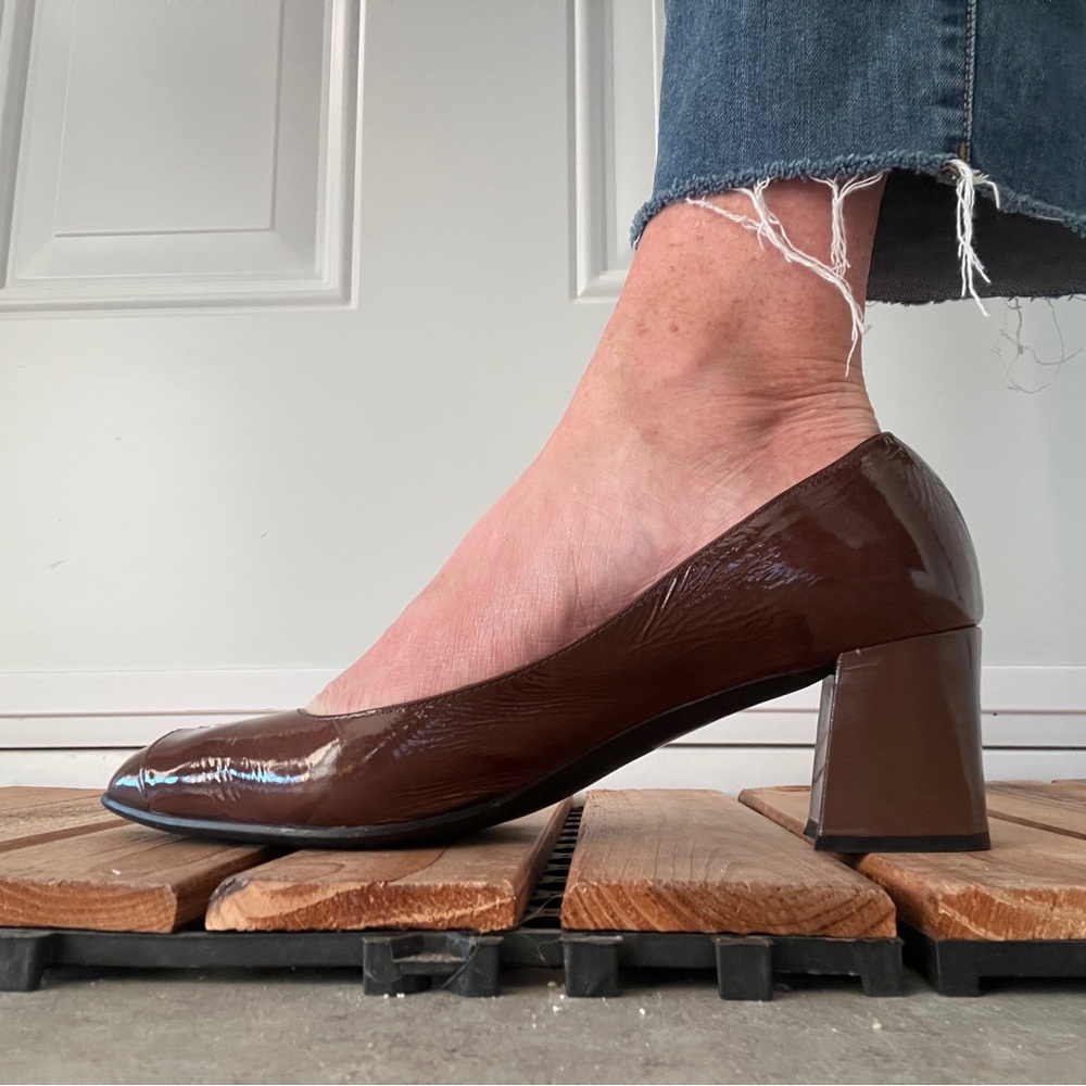 Elegant brown patent leather shoes